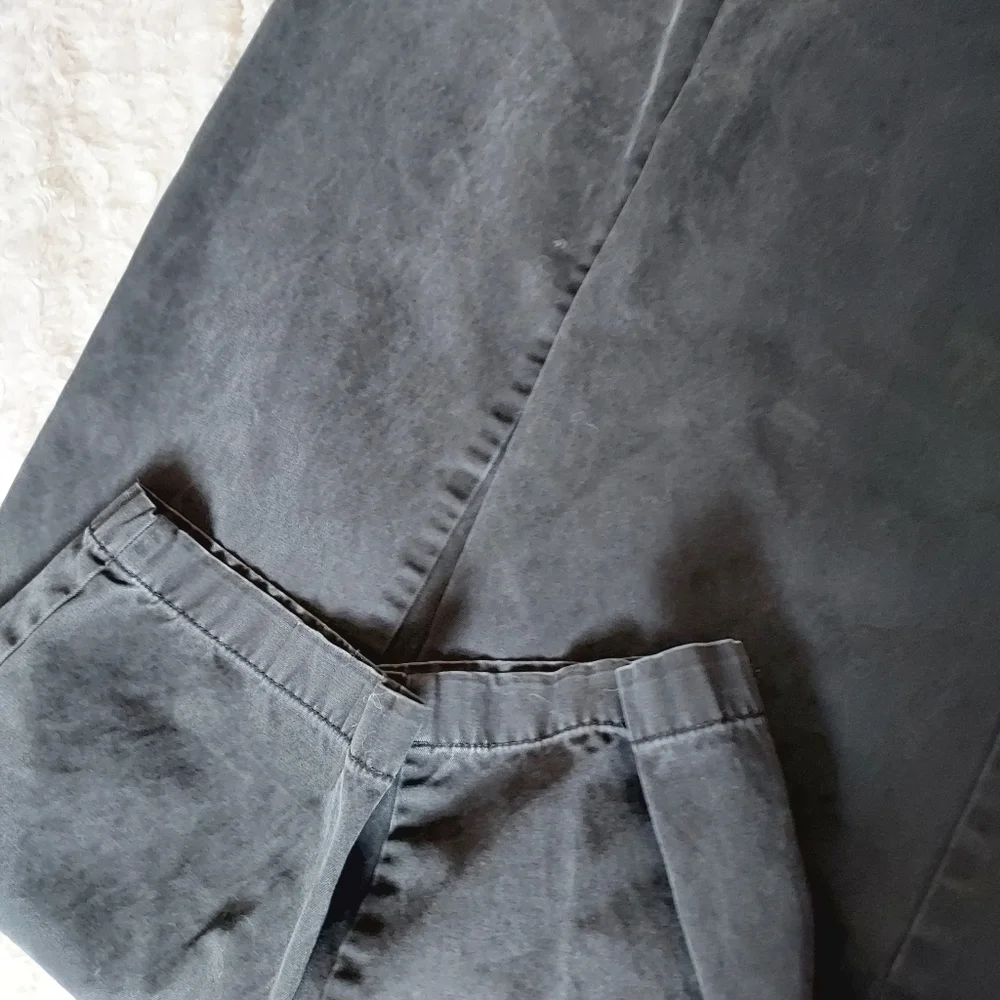 Banana Republic 100% cotton black Chino pants 32x32 Casual Everyday